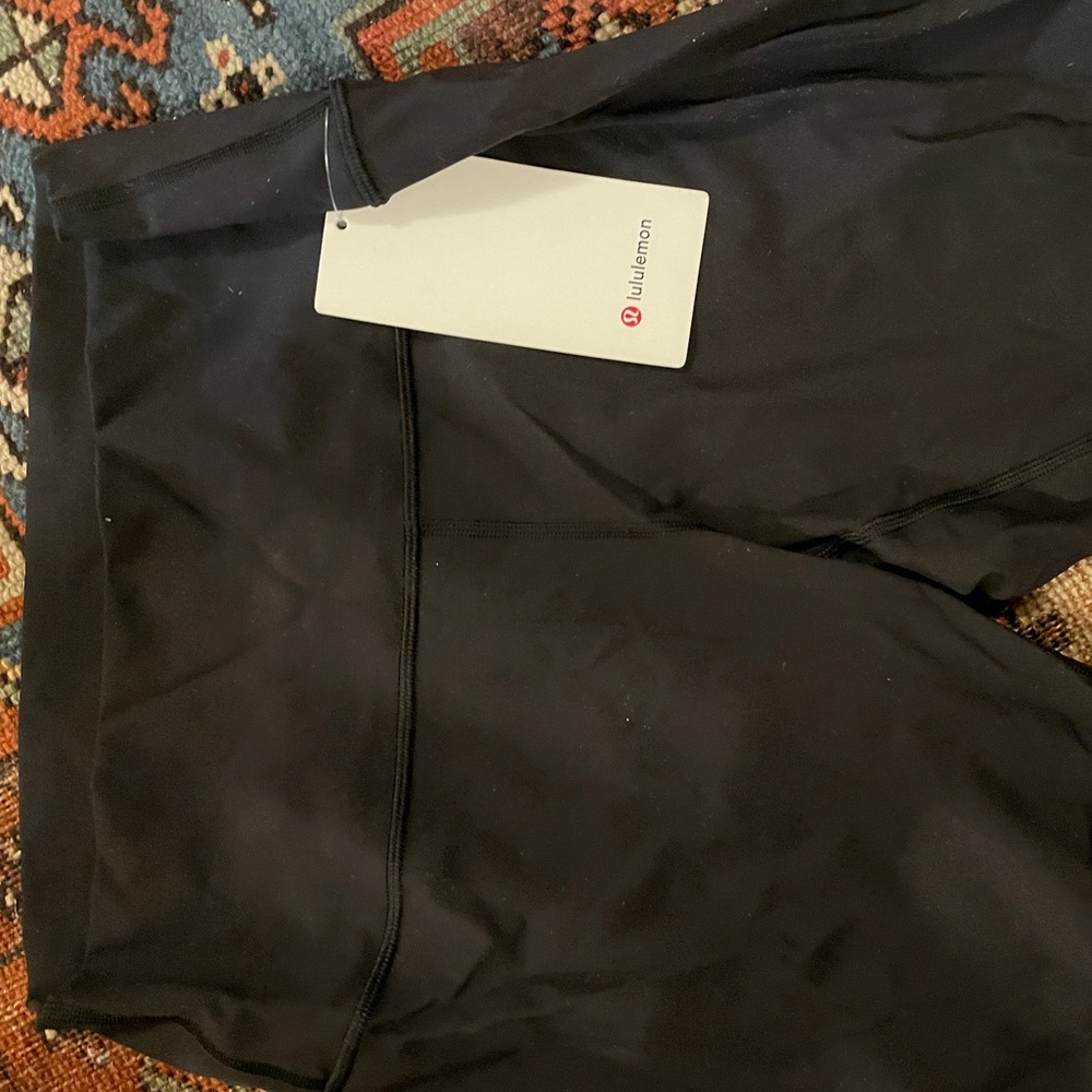 Wunder Under Super-High-Rise Tight 28" 
Luxtreme